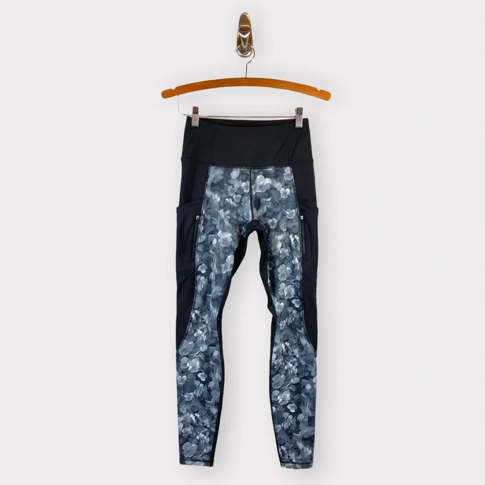 Athleta High Traverse Tight - Picture 2 of 7